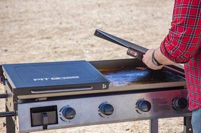 Pit-Boss Grill Deluxe 4-Burner Griddle - 10721