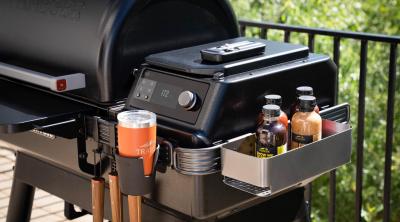 Traeger IronWood Pellet Grill with Bottom Shelf - TFB61RLGC